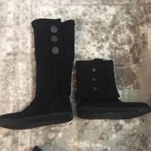 Black knit uggs size 8